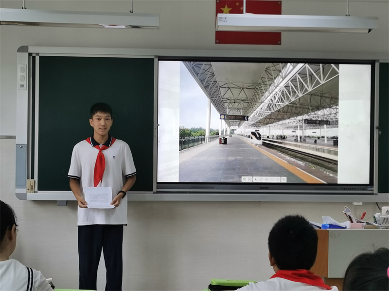 阅读经典,品味人生 - 内容 - 上海大学附属宝山外国语学校