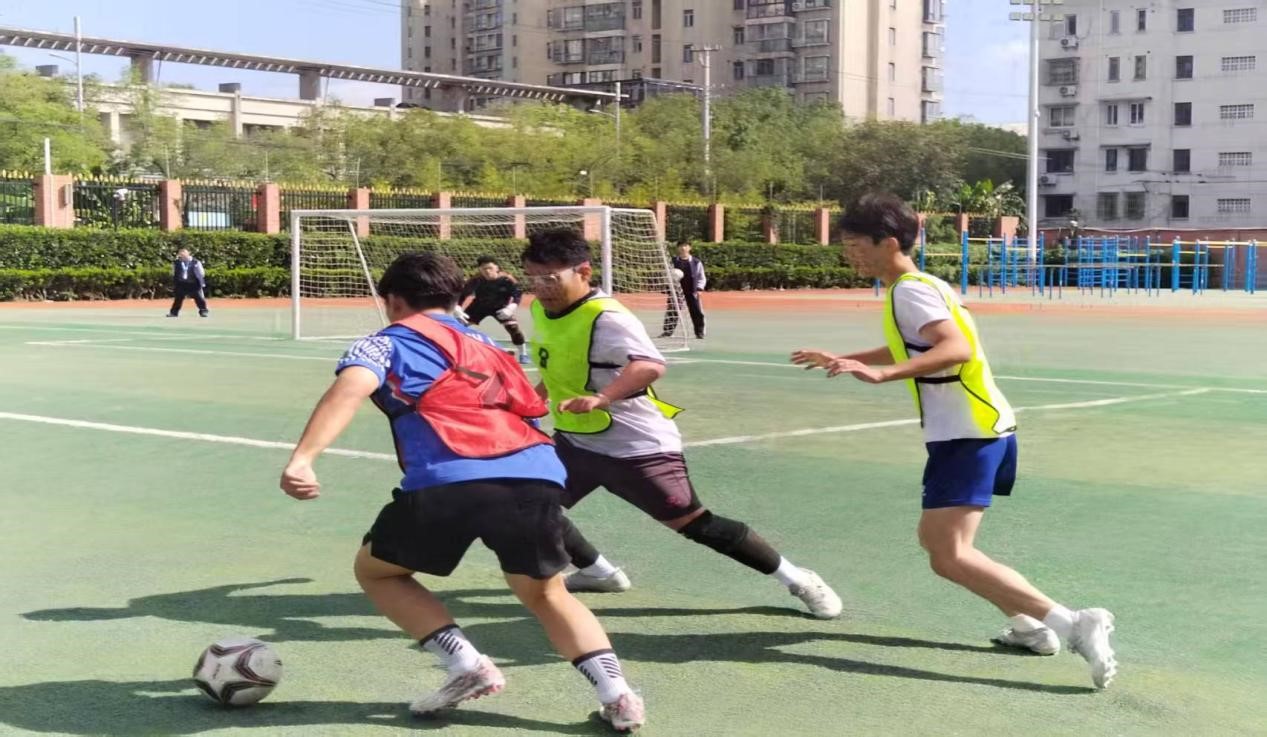 1762132567416030.jpg 1762132567416030.jpg