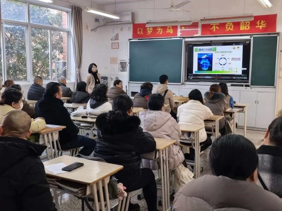 1765349553333576.jpg 1765349553333576.jpg