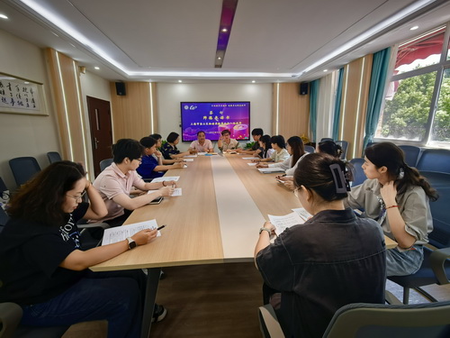 7 照片--签订师德承诺书（储备、代课）20250910.jpg