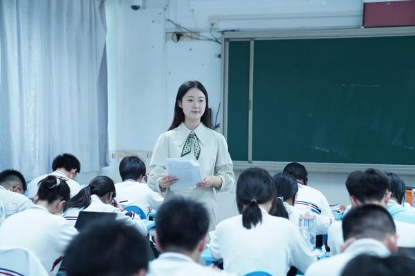 1761675379534753.jpg 9.jpg